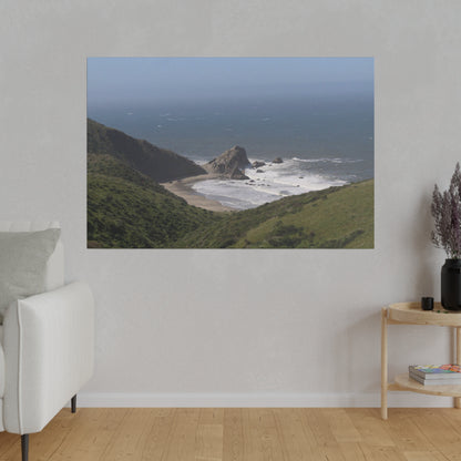 Giant Rock on West Coast Beach, Stretched Canvas 0.75''