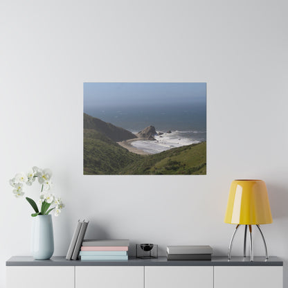 Giant Rock on West Coast Beach, Stretched Canvas 0.75''