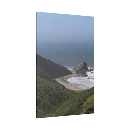 Giant Rock on West Coast Beach, Stretched Canvas 0.75''