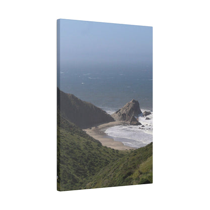 Giant Rock on West Coast Beach, Stretched Canvas 0.75''