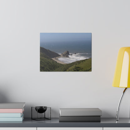 Giant Rock on West Coast Beach, Stretched Canvas 0.75''